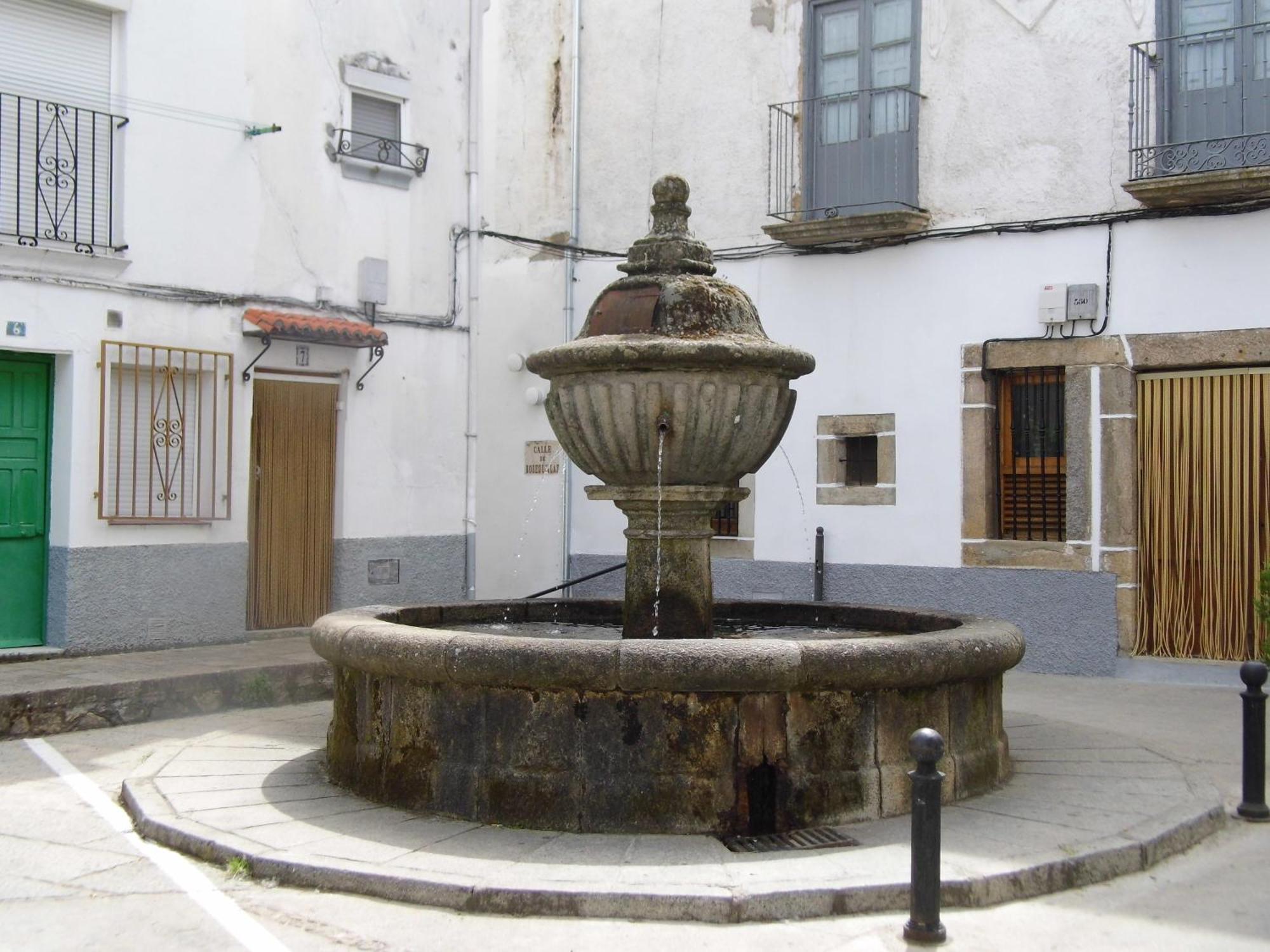 Apartamento Alhondiga Hervás エクステリア 写真